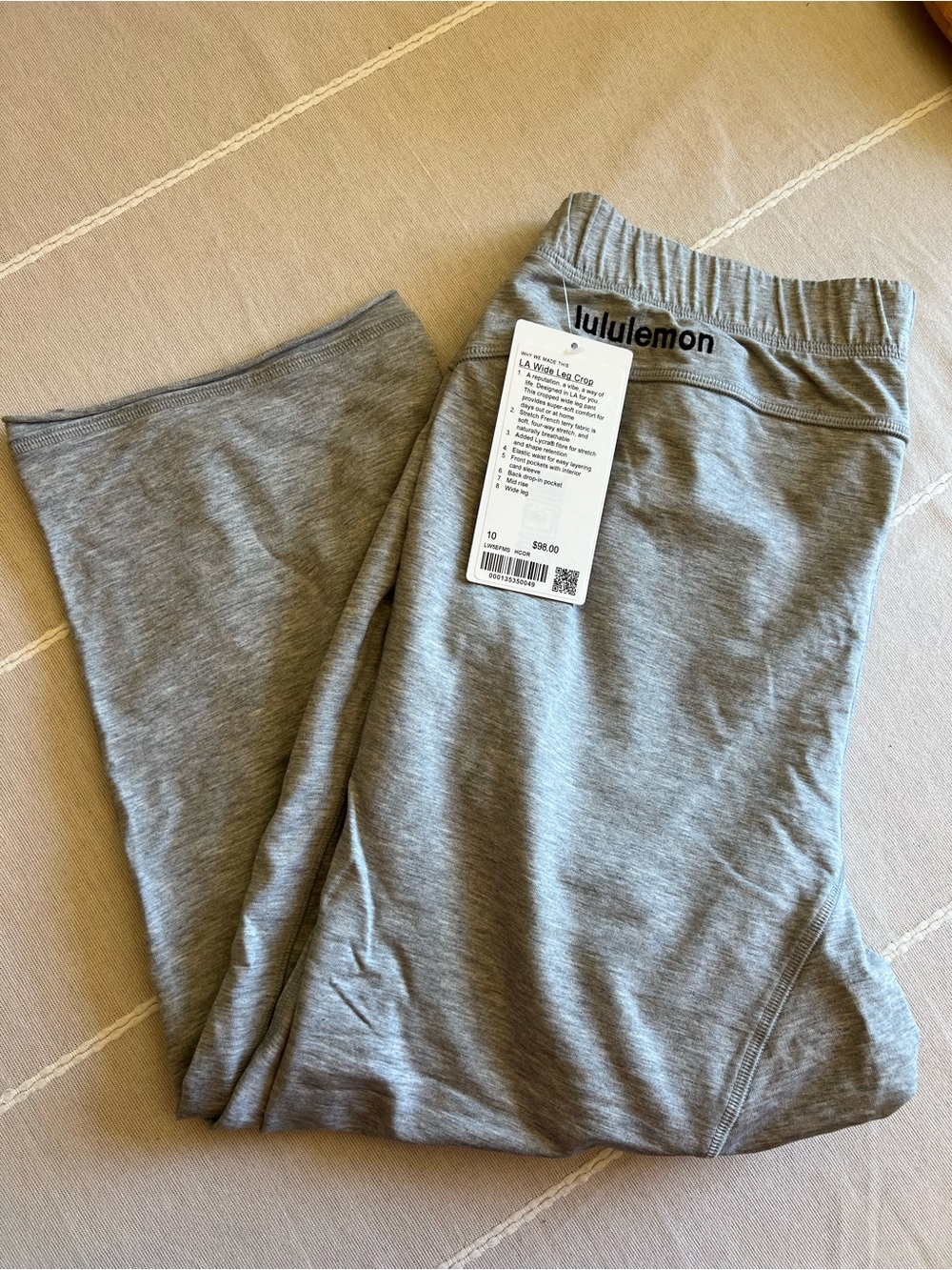 Lululemon LA Wide Leg Cropped pant